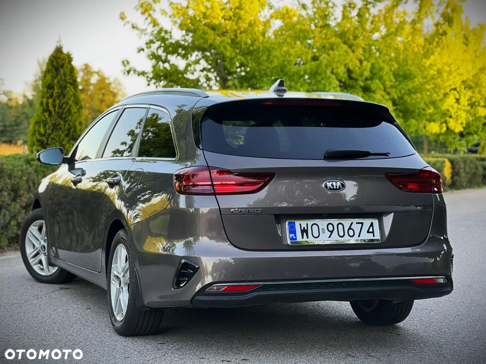 Kia Ceed 1.4 T-GDI DCT OPF Platinum Edition - 22