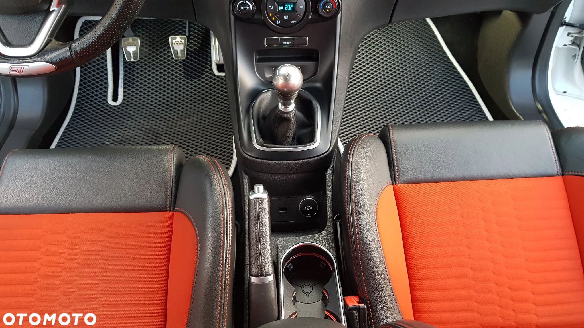Ford Fiesta ST200 - 28