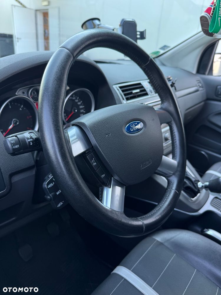Ford Kuga 2.0 TDCi Titanium - 15