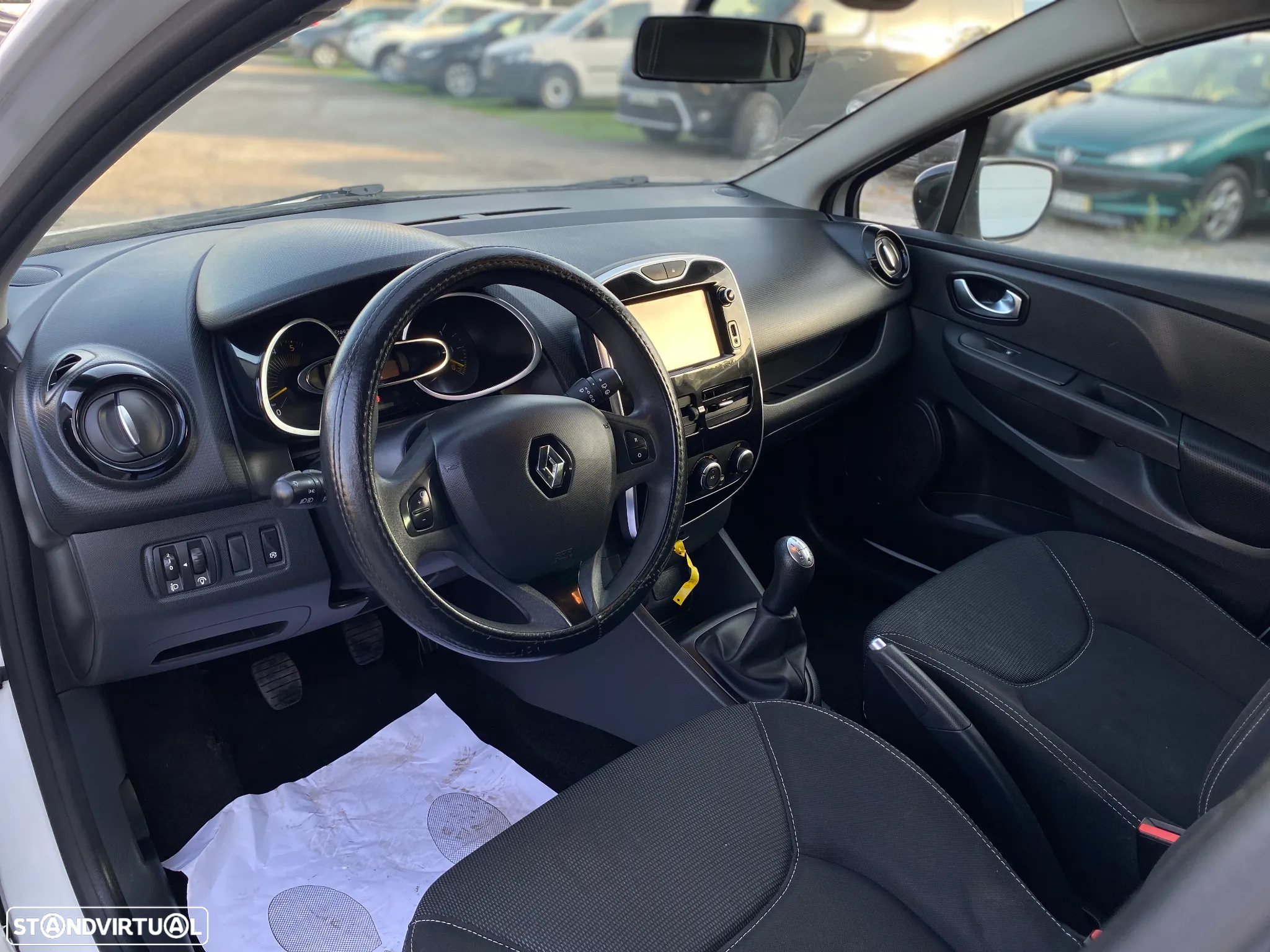 Renault Clio 1.5 dCi Limited - 14
