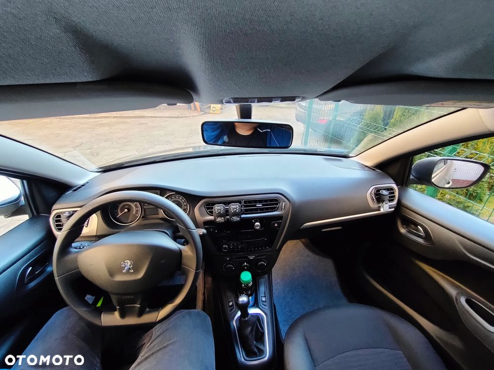 Peugeot 301 1.2 Pure Tech Active - 13