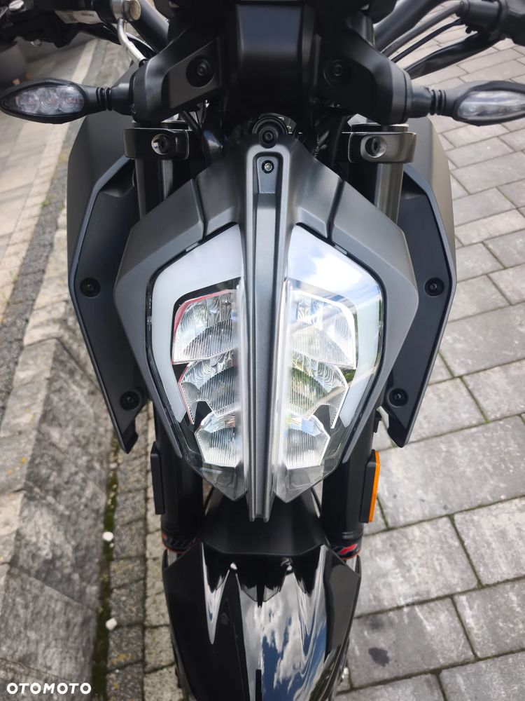 KTM Duke 390 - 18