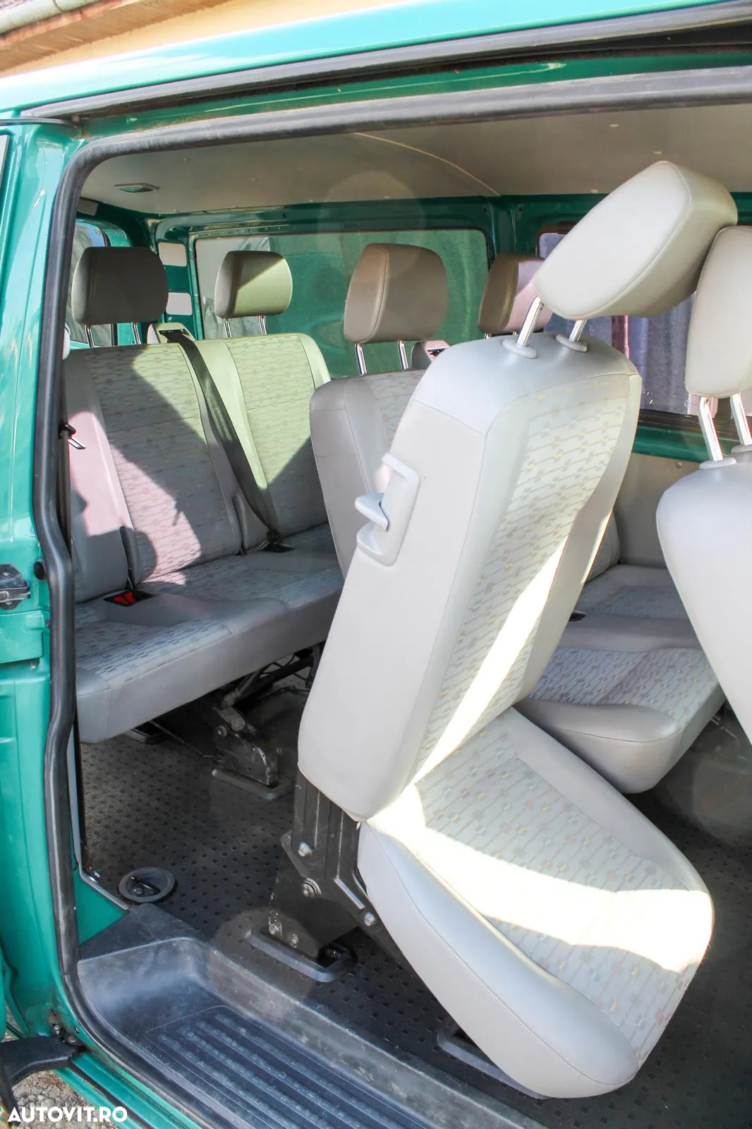 Volkswagen Transporter - 11
