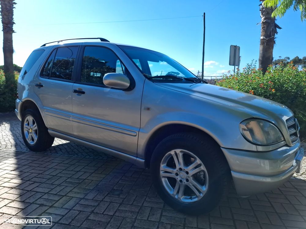 Mercedes-Benz ML 270 - 4