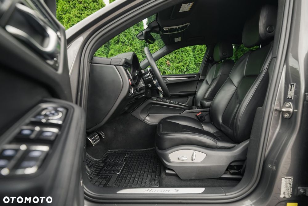 Porsche Macan - 13
