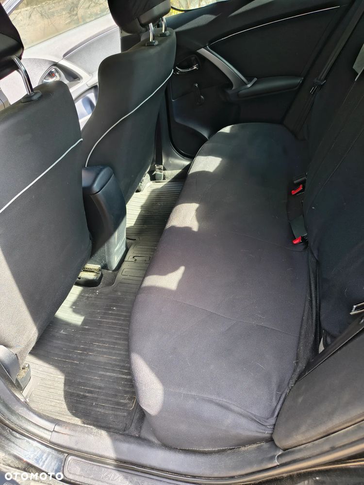 Toyota Avensis 1.8 Life - 12