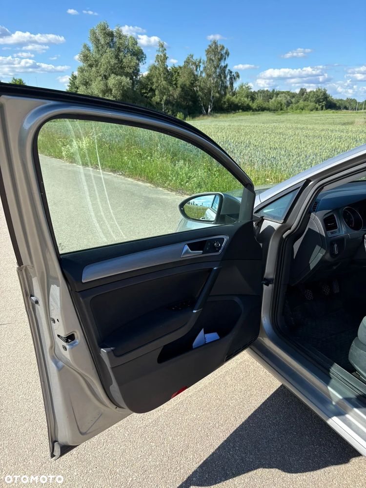 Volkswagen Golf 1.6 TDI Comfortline - 7