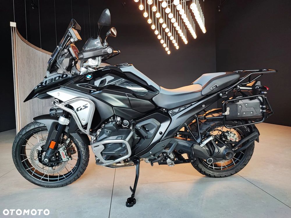 BMW R - 8
