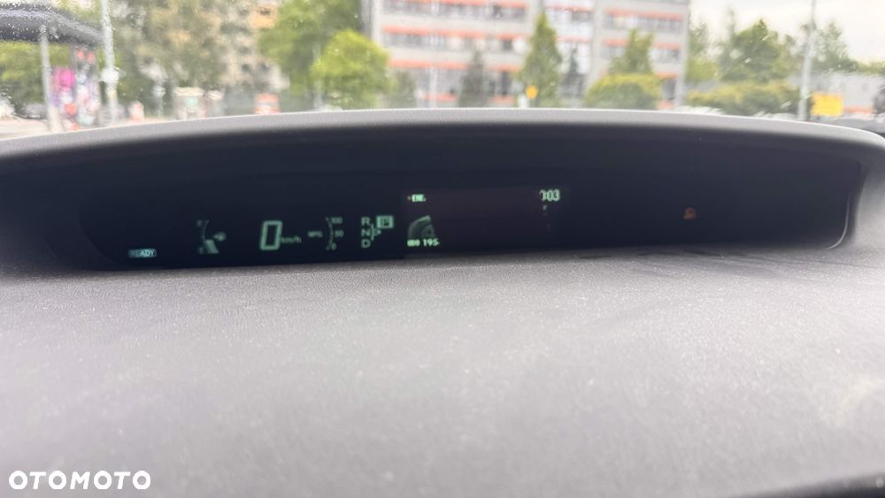 Toyota Prius 1.8 Hybrid Prestige - 12