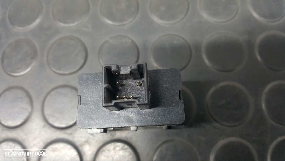 CONTROLE DE BLOQUEIO DE PORTA NISSAN NV 200 (M20) EVALIA TEKNA - 2