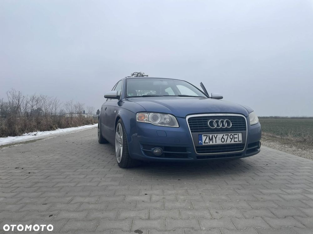 Audi A4 Limousine 2.0T FSI Quattro - 1