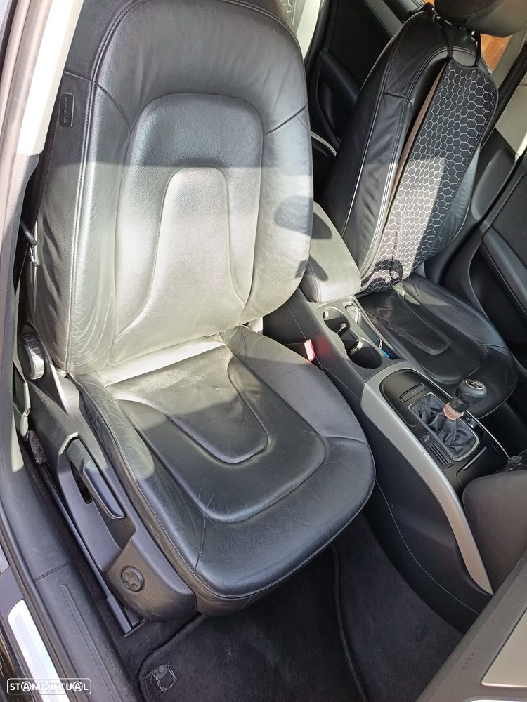 Audi A4 Avant 2.0 TDi - 8