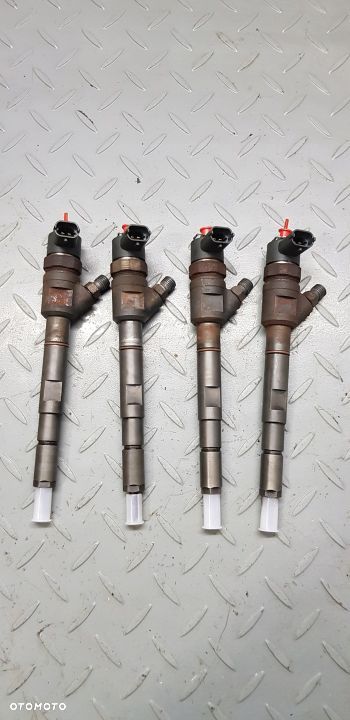 Kia Sorento 2.5 Wtryskiwacz 3380-4A500 - 1