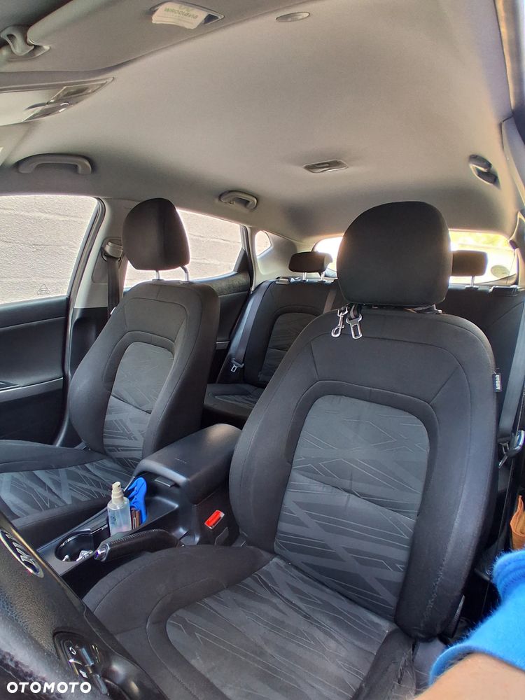 Kia Ceed 1.6 GDI L - 9