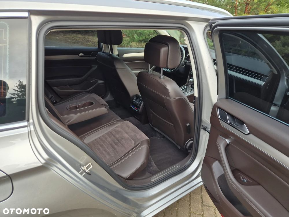 Volkswagen Passat 1.8 TSI (BlueMotion Technology) DSG Highline - 25