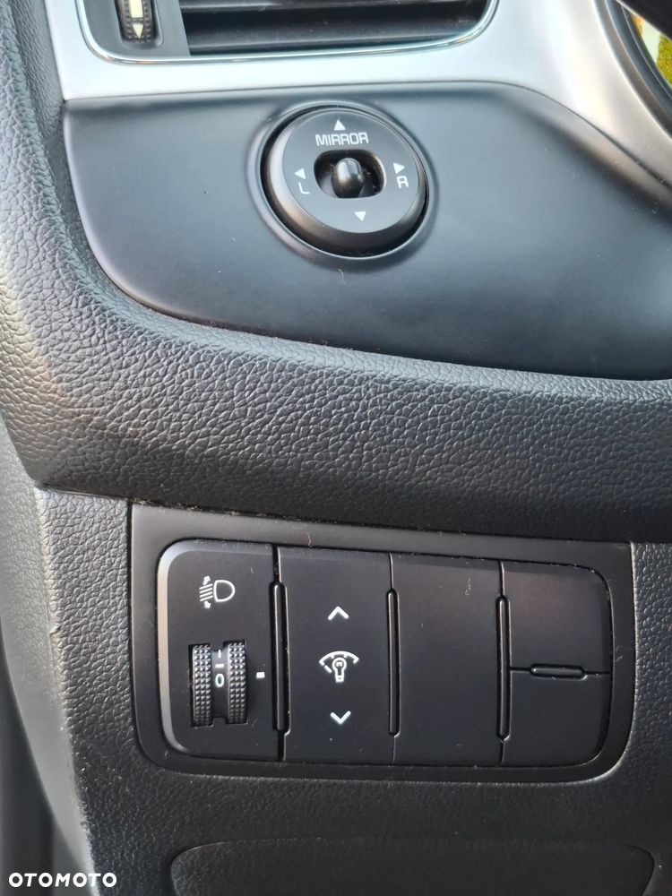 Kia Ceed 1.4 CVVT Dream Team Edition - 18