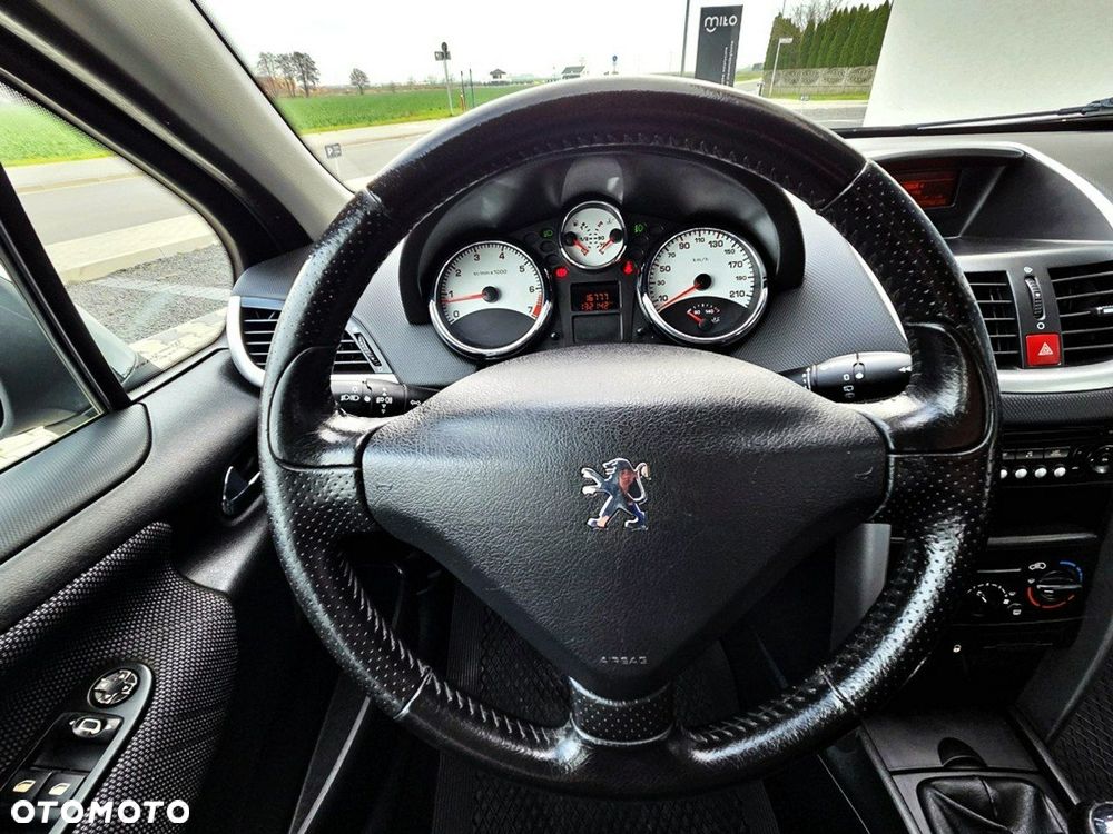 Peugeot 207 1.6 Premium - 13