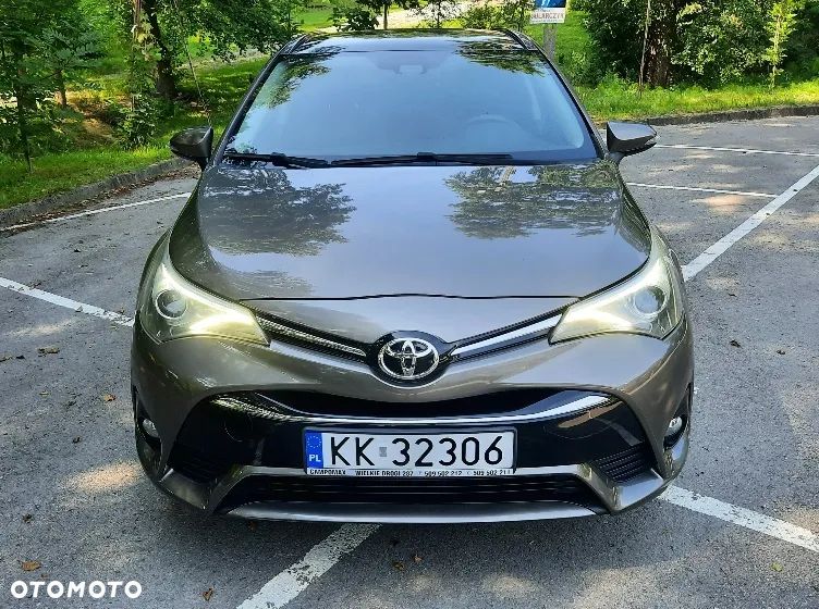 Toyota Avensis 2.0 D-4D Active Business - 3