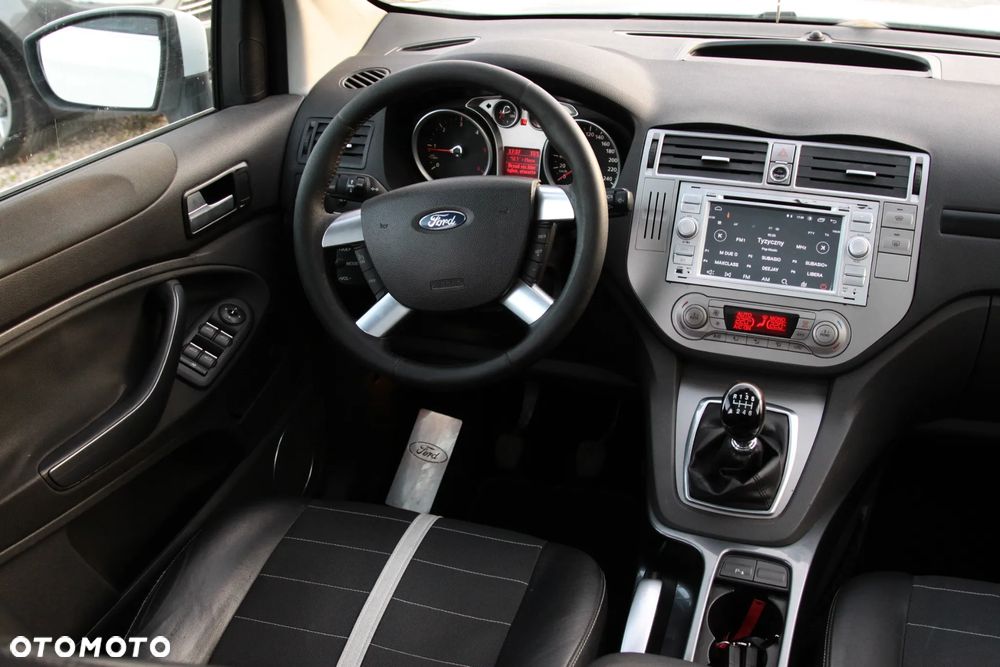 Ford Kuga 2.0 TDCi 4x4 Titanium - 16