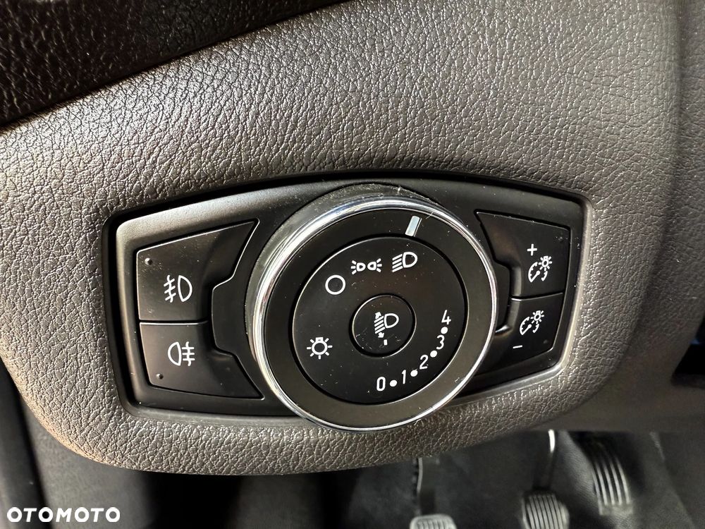 Ford TRANSIT CONNECT - 22