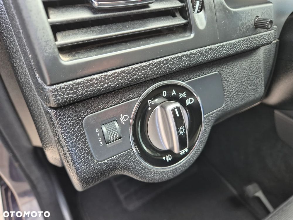 Mercedes-Benz Klasa C 200 CDI Classic - 17