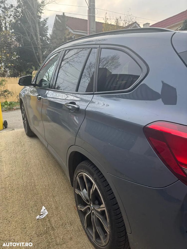 BMW X1 xDrive20i AT - 15
