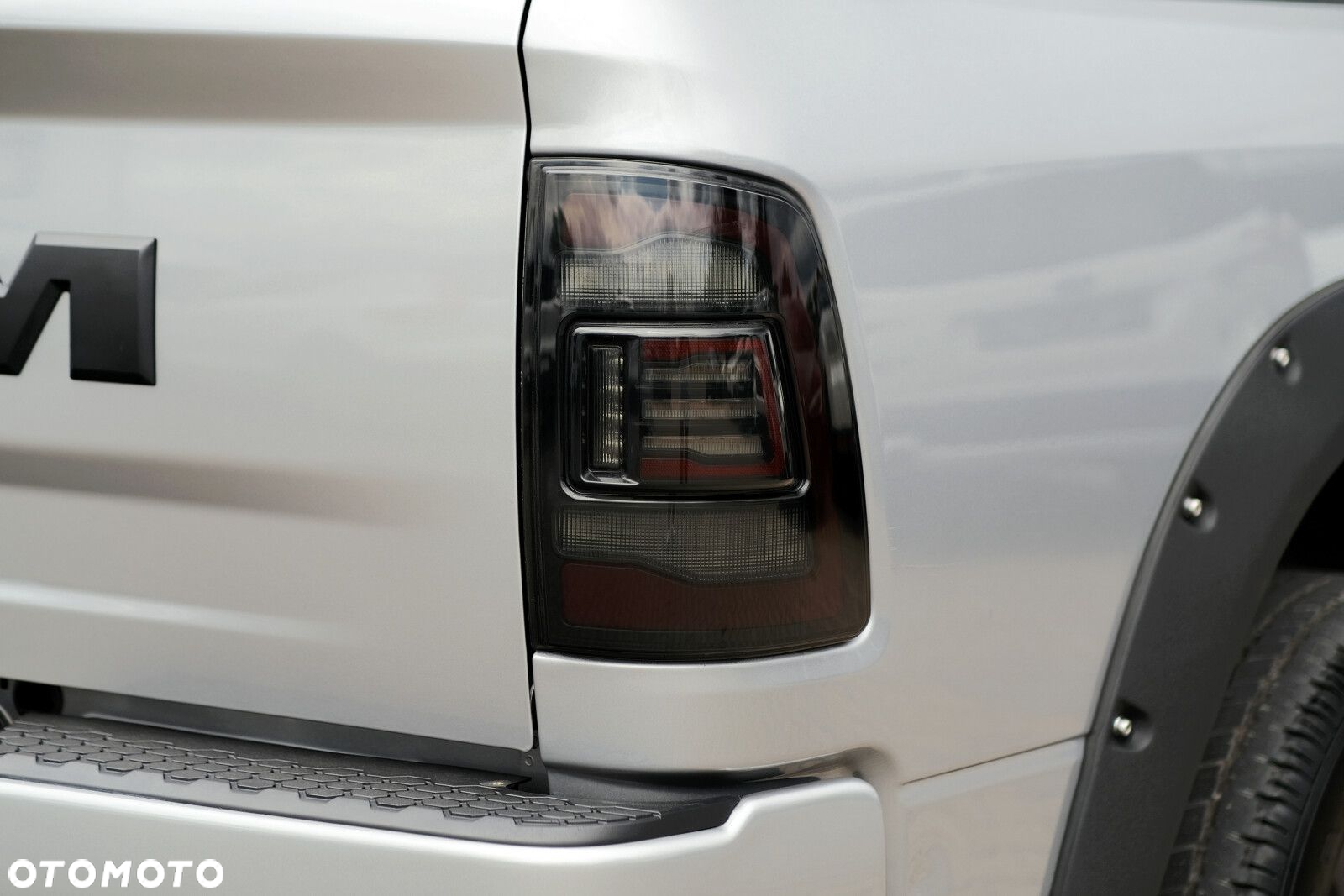 RAM 1500 - 16