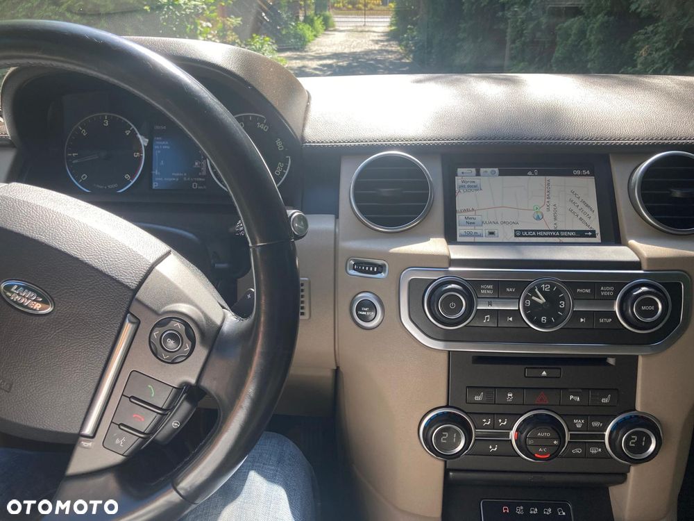 Land Rover Discovery 3.0 SD V6 HSE - 9