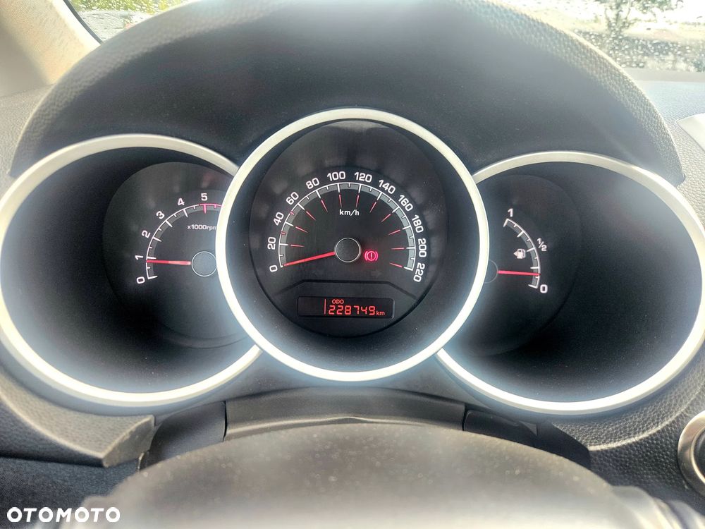 Kia Venga 1.6 CRDi 128 Edition 7 - 37