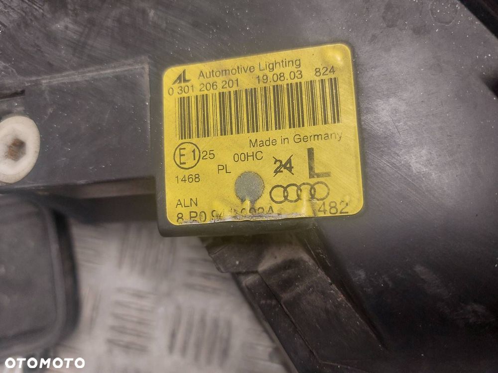LAMPA LEWY PRZÓD + PRAWY PRZÓD AUDI A3 8P 0301206201 - 2