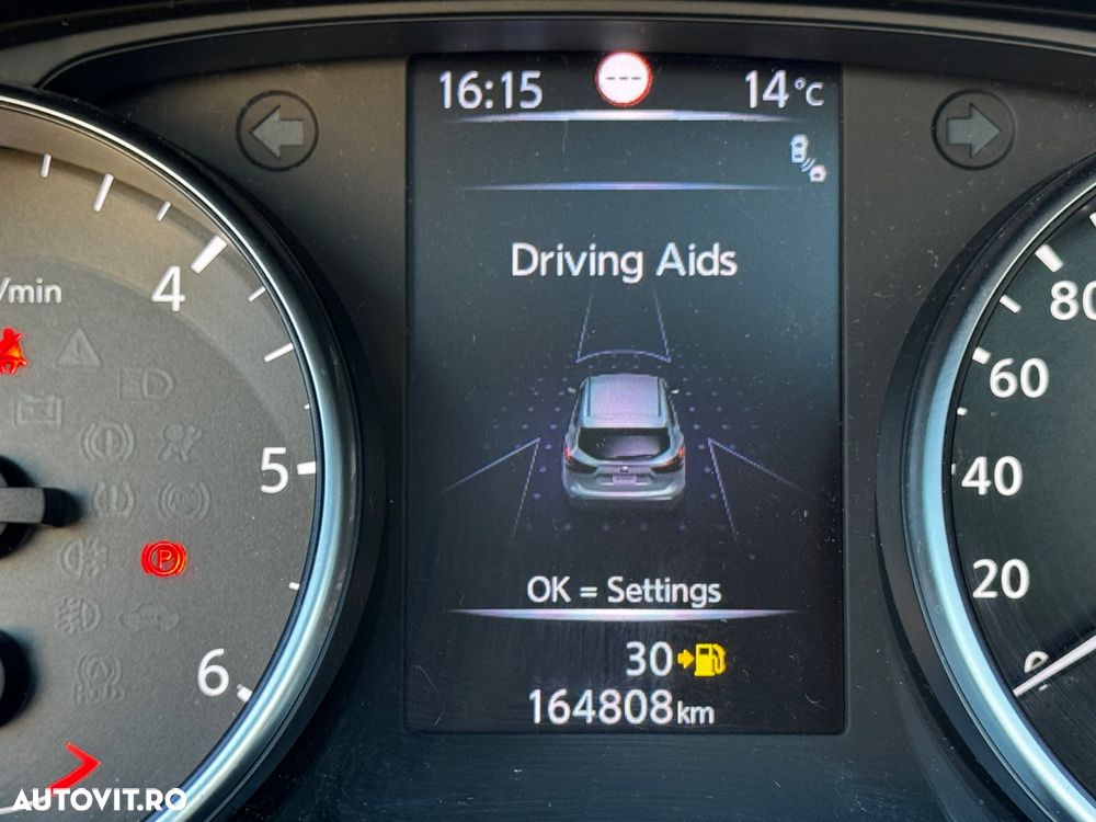 Nissan Qashqai 1.6 DCI TEKNA+ - 13