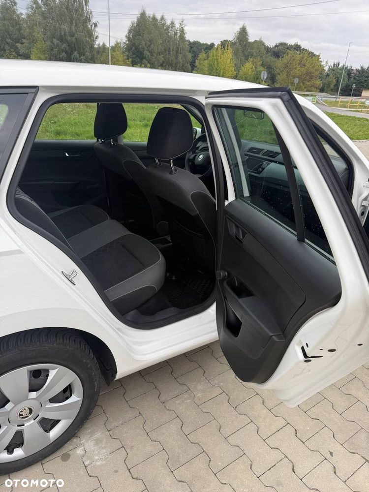 Skoda Fabia - 11