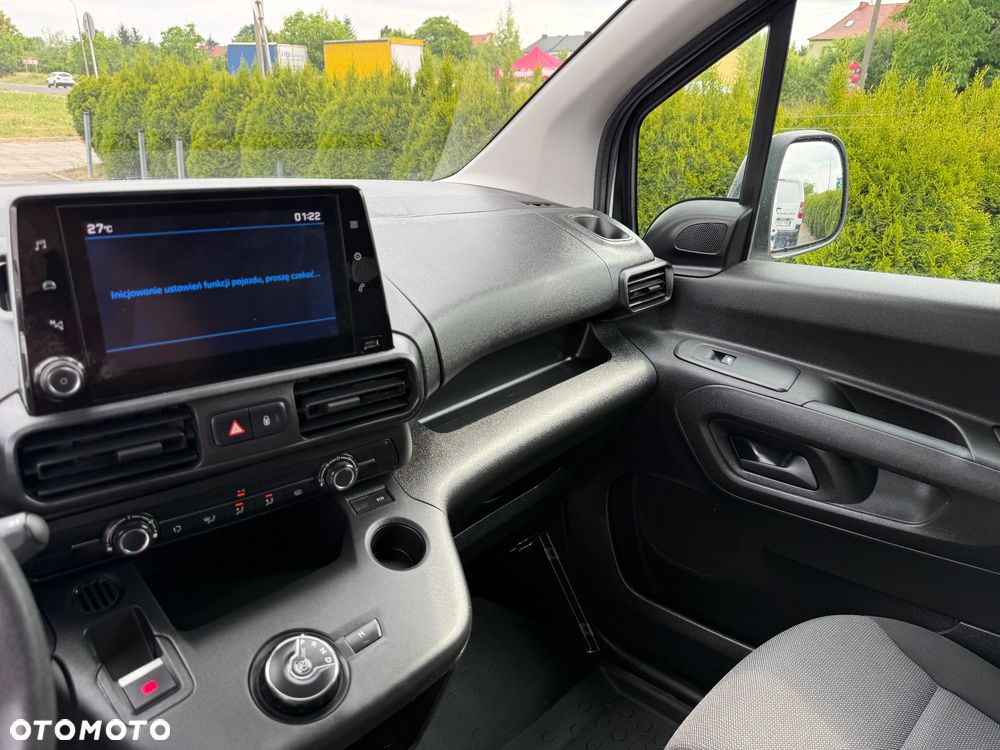 Peugeot Partner Berlingo Proace Combo Doblo - 14