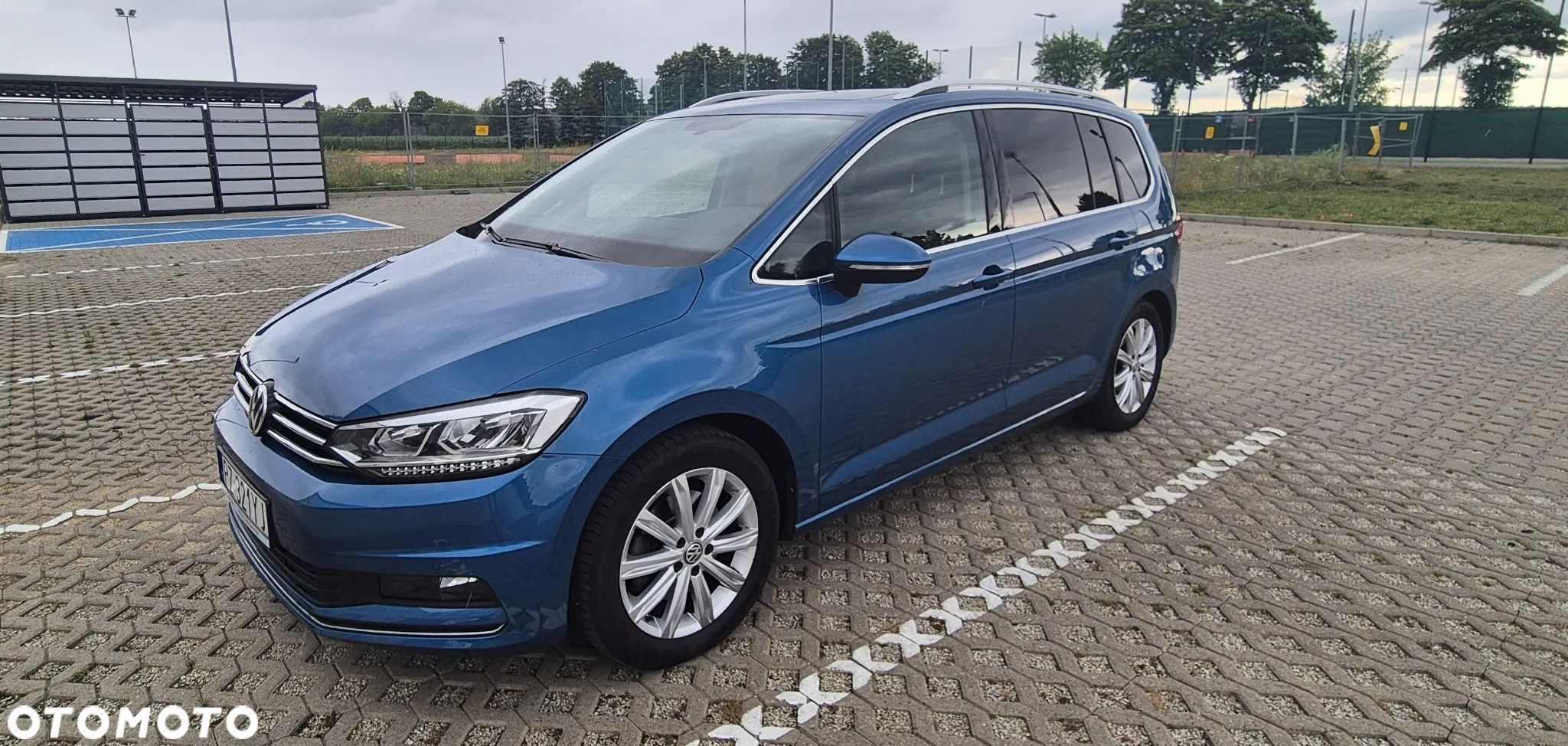 Volkswagen Touran 1.4 TSI BMT Highline - 1