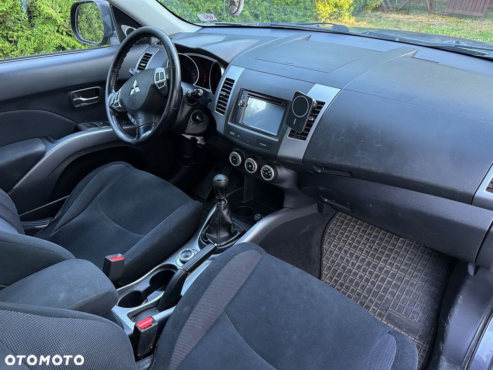 Mitsubishi Outlander 2.0 DID Intense - 5