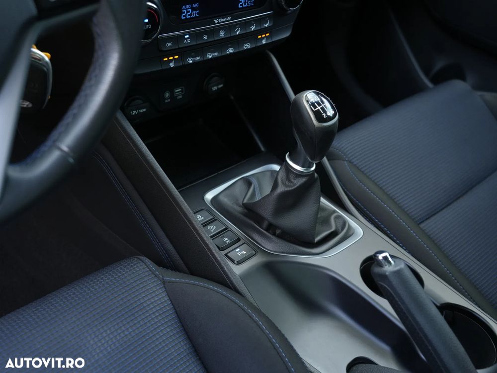 Hyundai Tucson 1.6 GDI 2WD 6MT ISG Style - 12