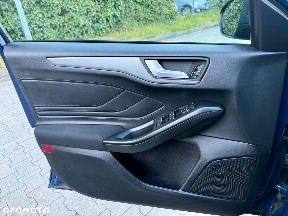 Ford Focus 1.0 EcoBoost Trend Edition - 12