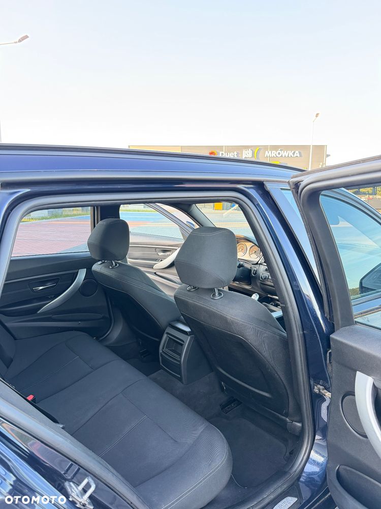 BMW Seria 3 320d Efficient Dynamics Edition - 16