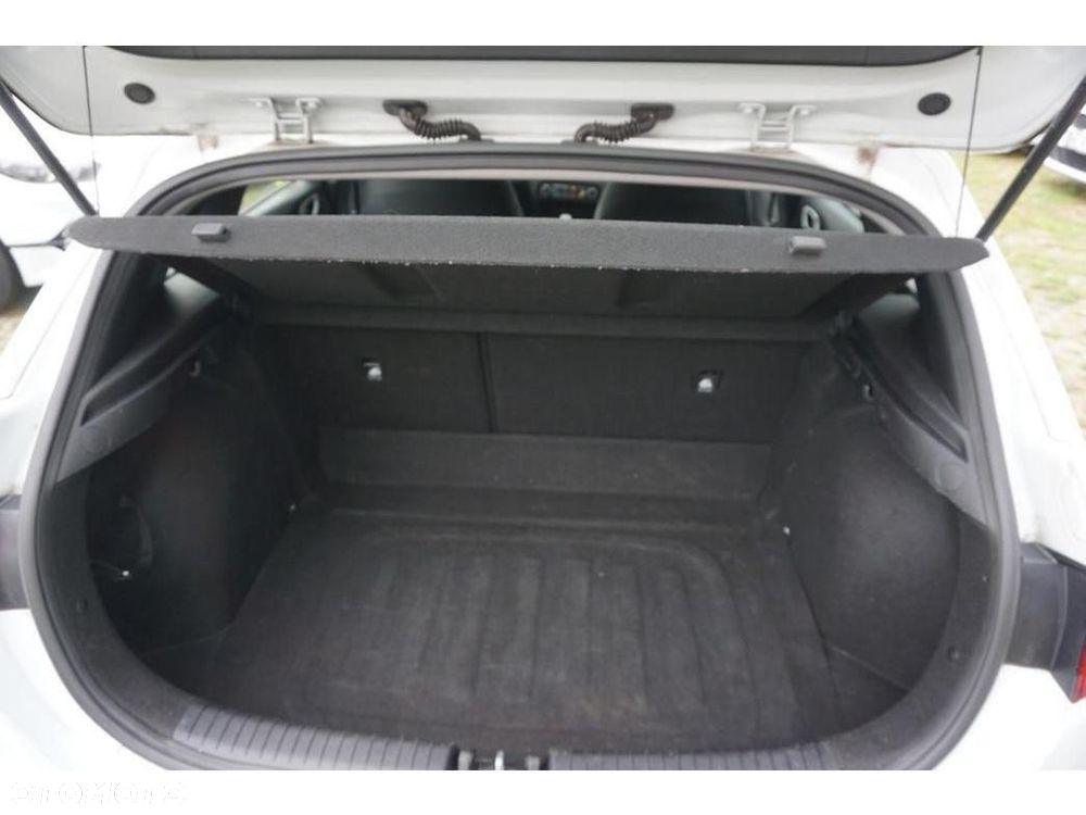 Kia Ceed - 30