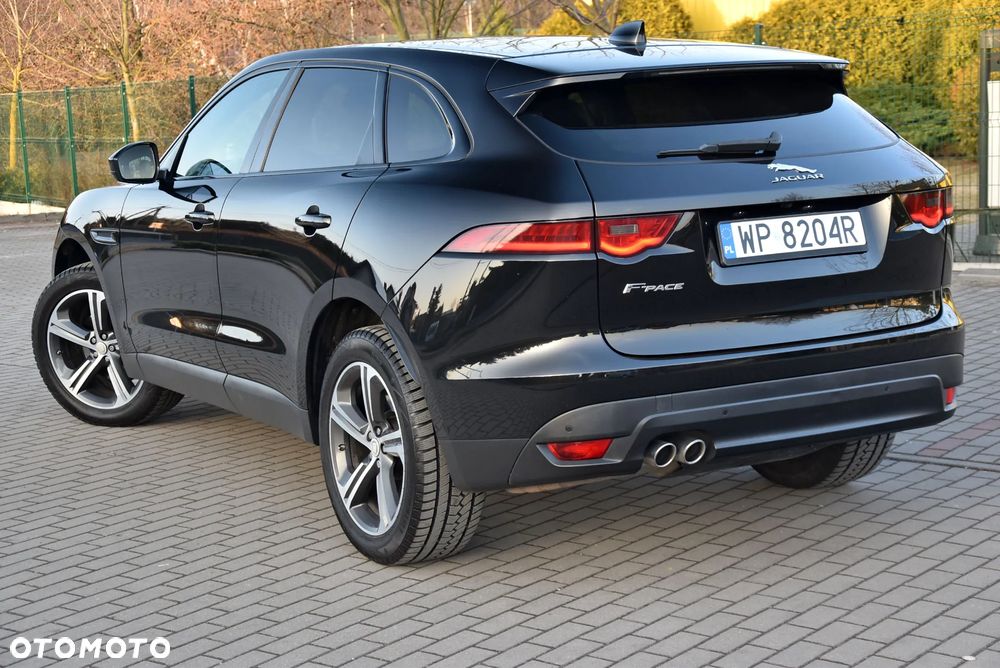 Jaguar F-Pace 2.0 i4D AWD R-Sport - 38