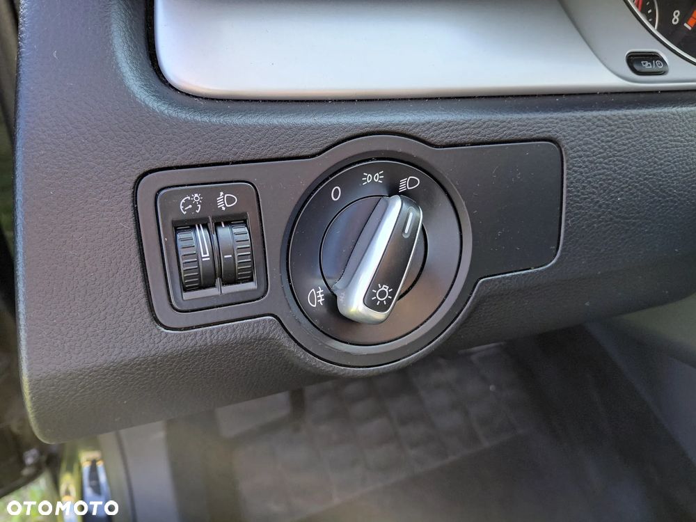 Volkswagen Passat - 10