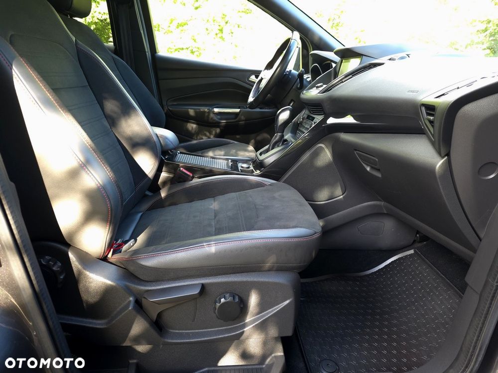 Ford Kuga 2.0 TDCi AWD Titanium - 16