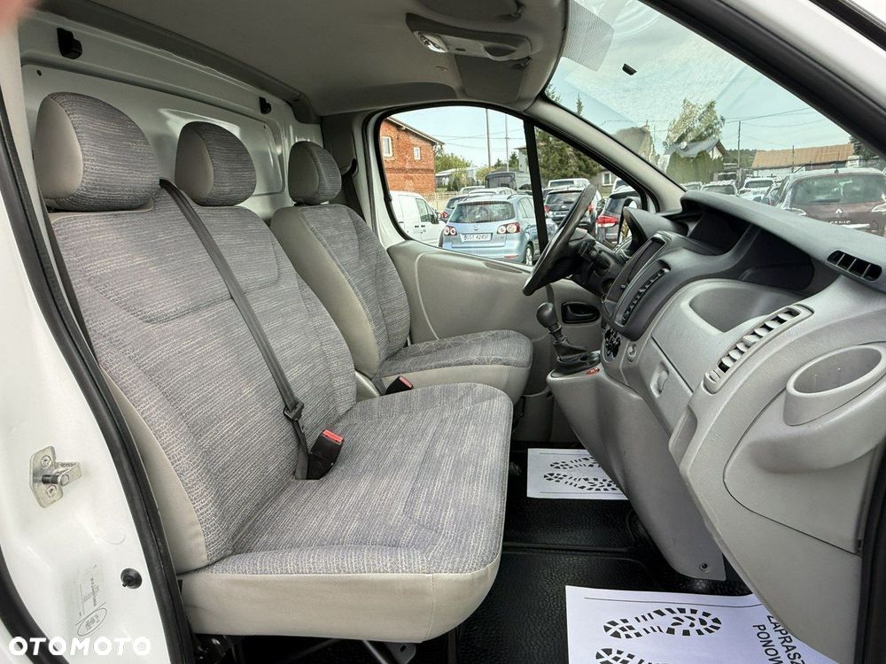 Renault Trafic - 26