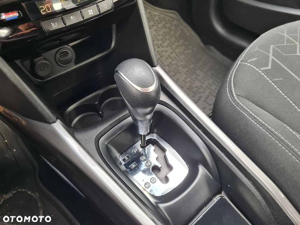 Peugeot 2008 1.2 Pure Tech Style S&S EAT6 - 19