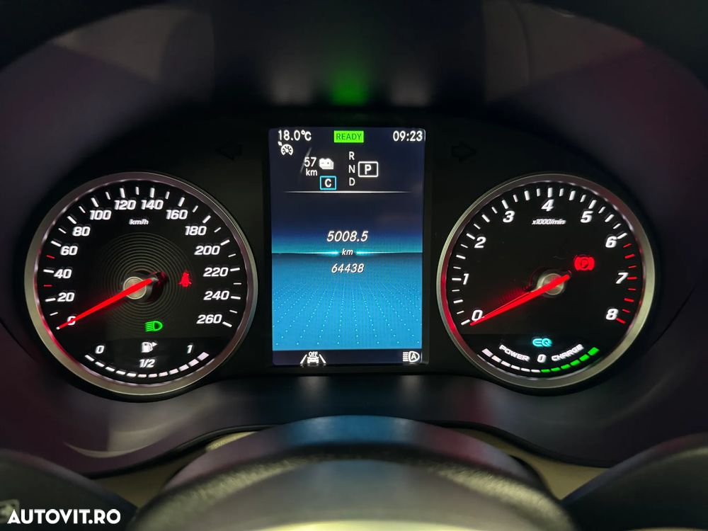 Mercedes-Benz GLC - 12