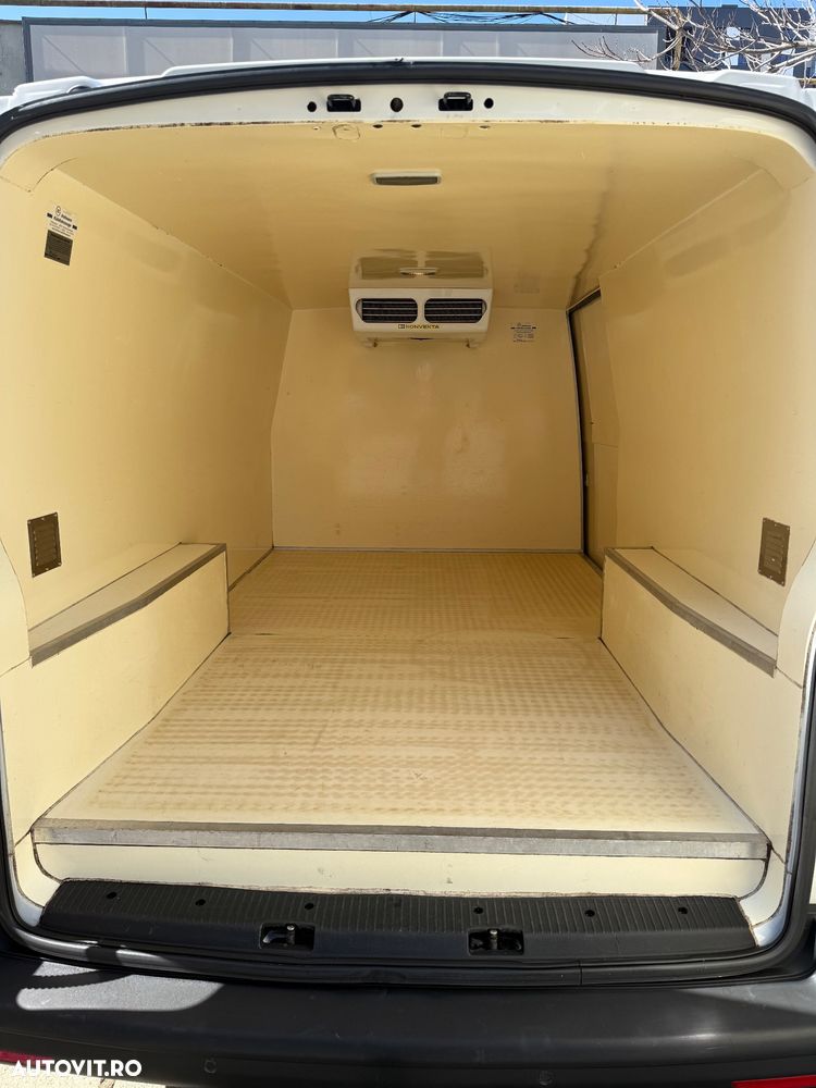 Volkswagen TRANSPORTER - 9