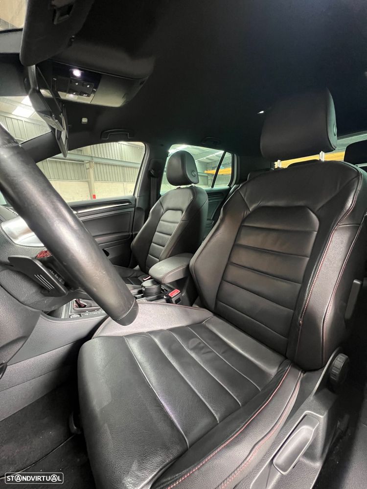 VW Golf GTI Performance BlueMotion DSG - 13