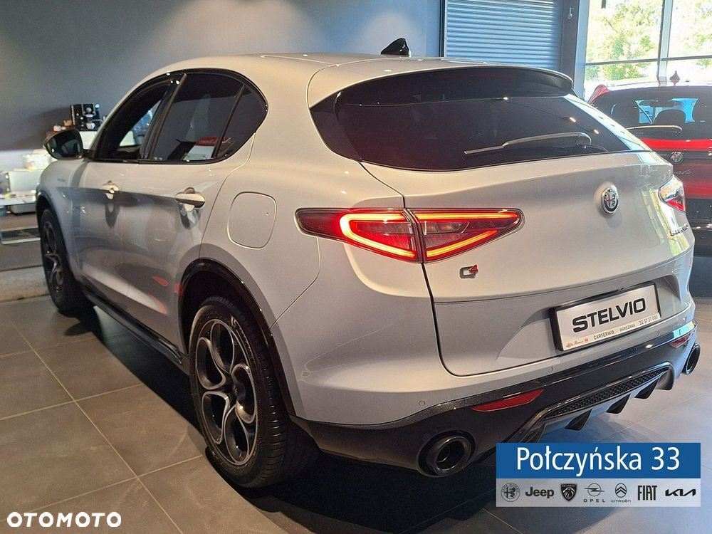 Alfa Romeo Stelvio - 4