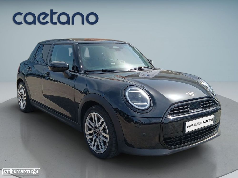 MINI 5 Portas Cooper Classic Auto - 9