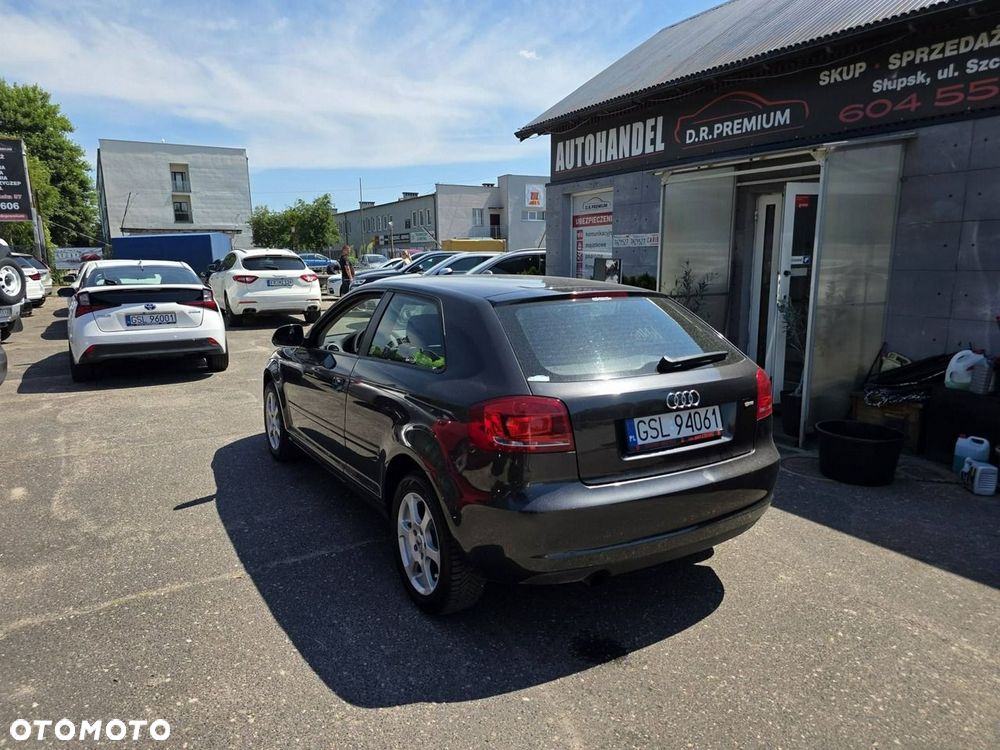 Audi A3 3-drzwiowe 1.6 Attraction - 4